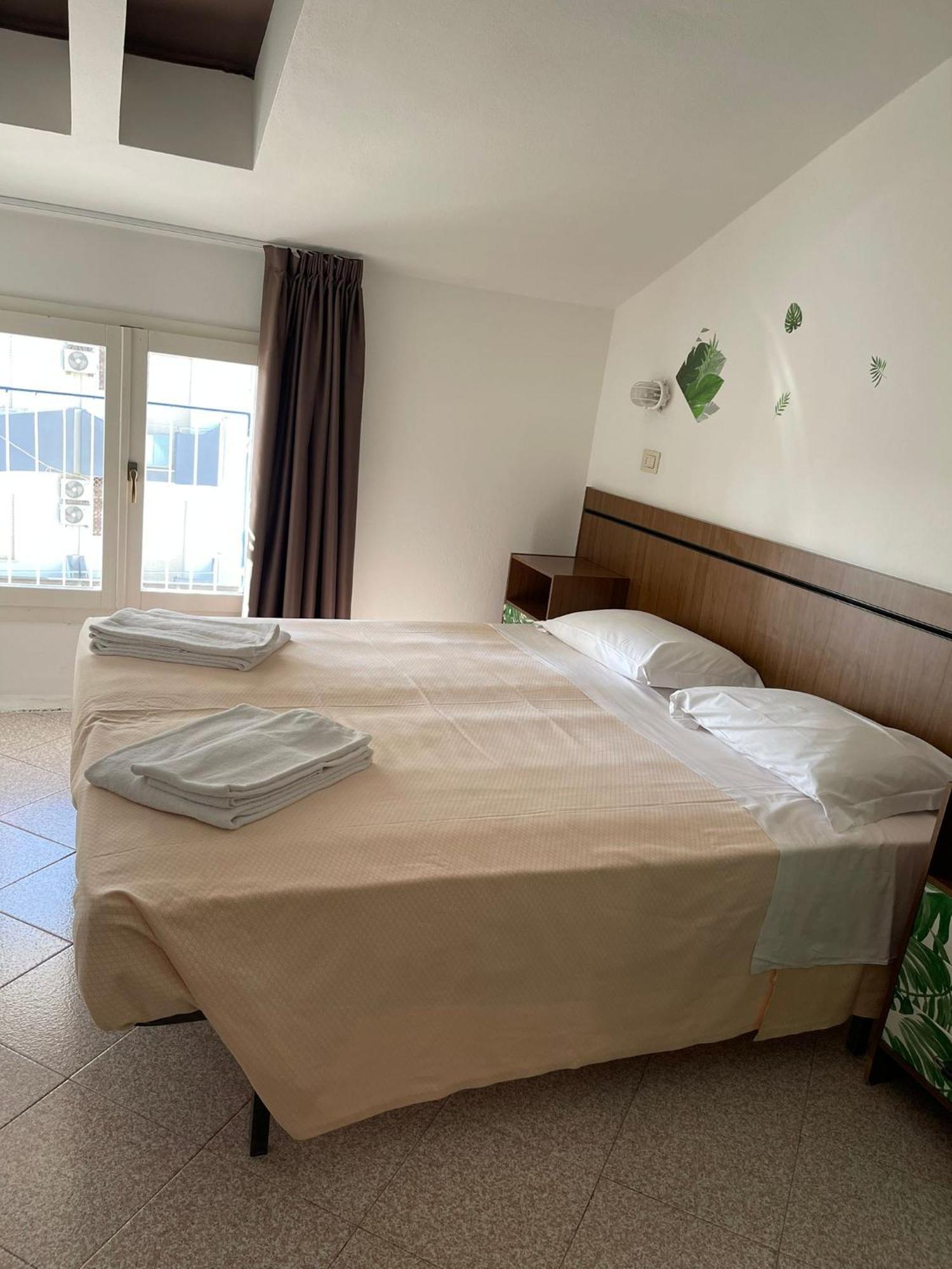 Hotel Ideal ริมินี ภายนอก รูปภาพ