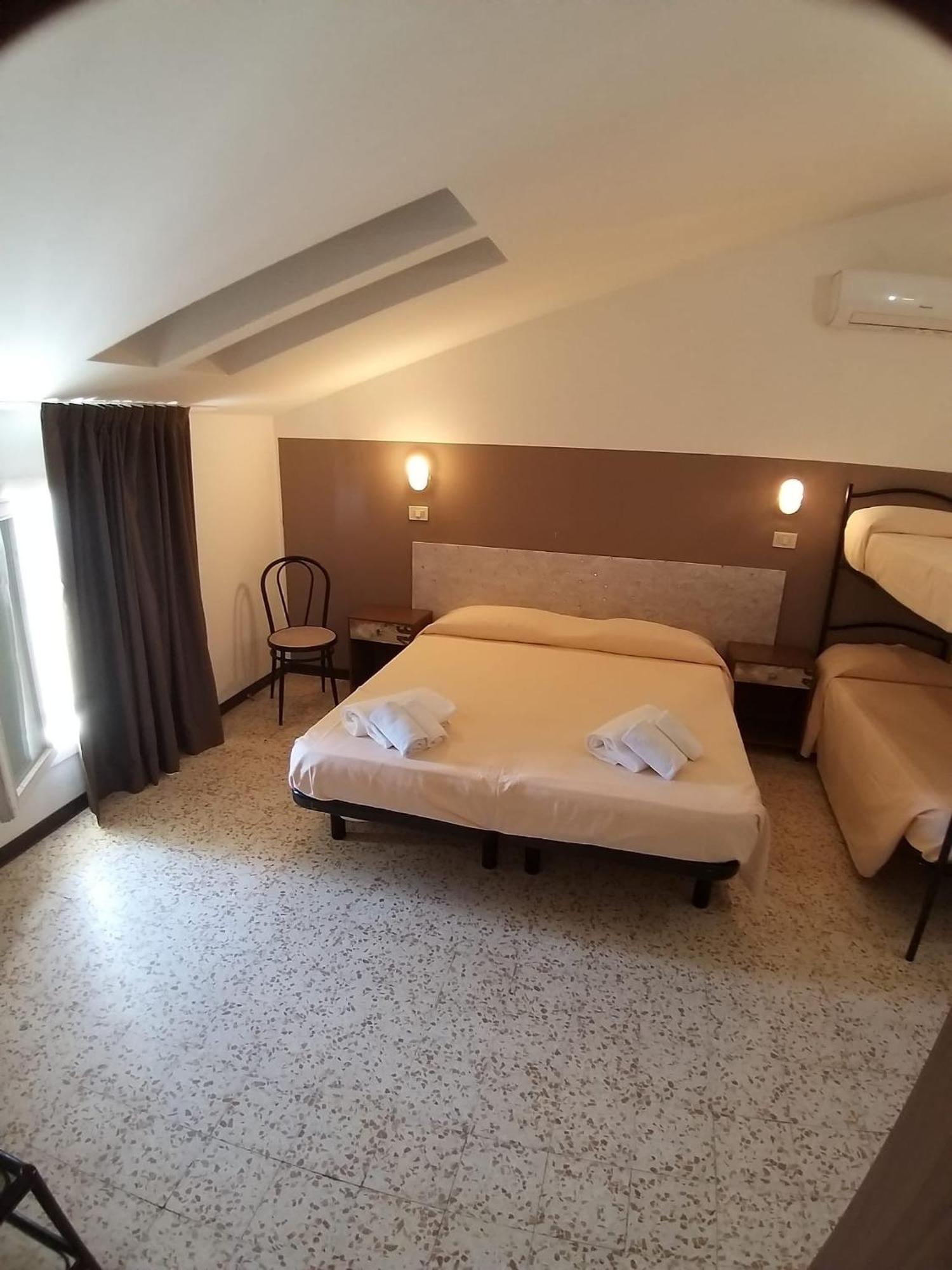 Hotel Ideal ริมินี ภายนอก รูปภาพ