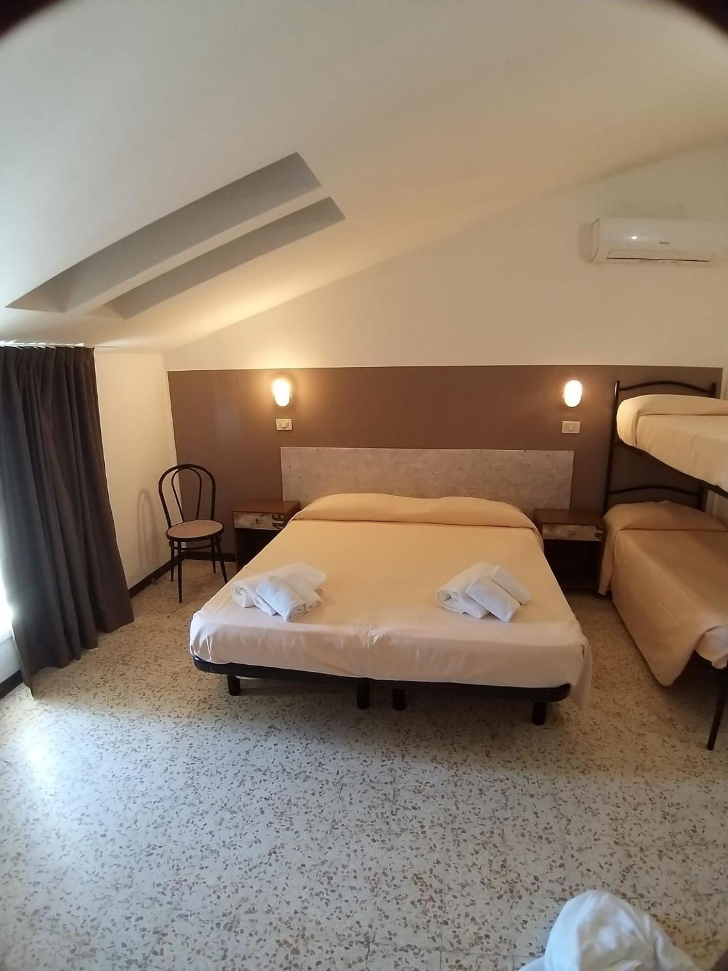 Hotel Ideal ริมินี ภายนอก รูปภาพ
