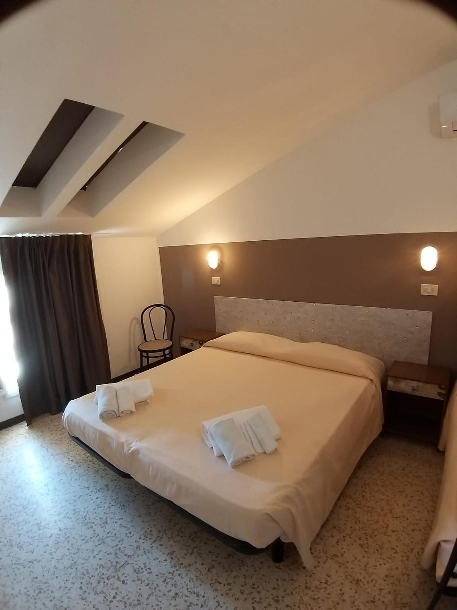 Hotel Ideal ริมินี ภายนอก รูปภาพ